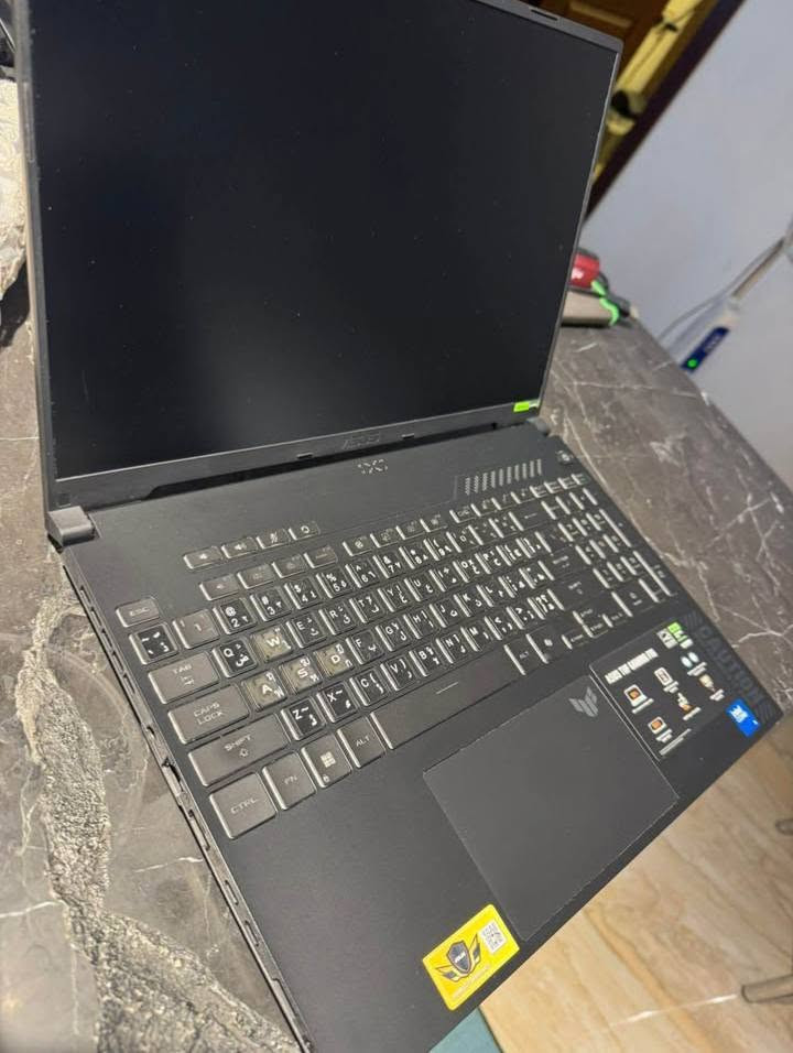 🔥 للبيع ASUS TUF Gaming F16 🔥

✅ الحالة: نظيف جداً واستعمال خفيف
✅ نسبة النظافة الخارجية: 99%
✅ نسبة البطارية: 92%

💻 المواصفات:
🔹 المعالج:  Intel Core 5 210H 8cor
🔹 كارت الشاشة: RTX 4050 6GB
🔹 الرام: 16GB DDR5 5200HZ
🔹 التخزين: SSD 512GB
🔹 الشاشة: 16 إنج 165HZ FHD 1920*1200

🎮 الجهاز جاهز للألعاب والشغل بدون أي نقص
✅ ويندوز أصلي
✅ جميع التعاريف والبرامج منصبة وجاهزة
📦 الملحقات:
✔ شاحن أصلي
✔ حقيبة ASUS أصلية
‏✔ Mouse Pad عادي 
✔ موس و كيبورد the thunder ضوئي 

❌ لا يوجد كارتون

📌 ملاحظة:
يوجد أثر ضوء خط صغير جداً بالشاشة ميتعدى ٤ سانتيم يضاح فقط في الون الداكن جدا او الاسود كما موضح بالصورة، ولا يؤثر على الاستخدام أو الألعاب. 
الابتوب لا شخط لا مفتوح لا مصلح ضمان عله مشكلة الضوء 14 يوم ميتسبب اي شكال .

📍العنوان: بغداد - الدورة - ابودشير
💰 السعر 1100 الف  لا يوجد توصيل تجي تفحص وتاخذ 

📞 الرقم: [***********]
✅ متوفر واتساب ***********

للمهتمين مراسلة أو اتصال
