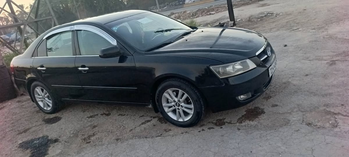 السلام عليكم  للبيع سوناتا  موديل 2007 رقم نكليزي. بغداد بسمي وارد امريكي مكينه 2400 سياره بلاد بيها قطعتين تبديل كير بل صندوك جديد تخم تاير ويل كب جاهزه تبريد ثلج🥶  سياره خير من الله مكاني بغداد. للتصال. ***********
