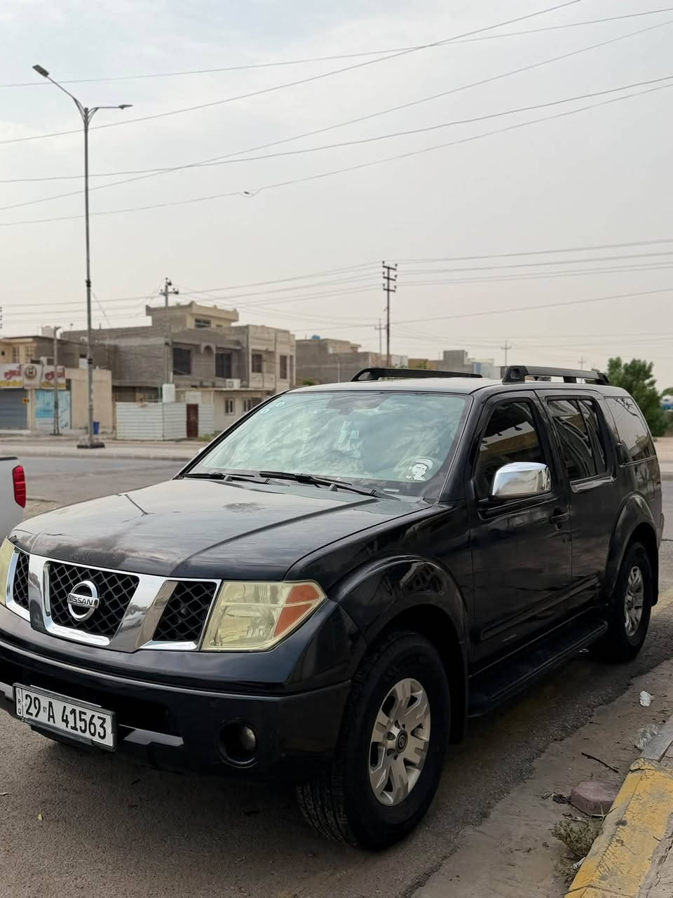نيسان باتفندر للبيع خليجيه
رقم واسط بأسمي رقم دولي سياره جاهزه نقص برغي مابيها
حداديه تخم تاير جاهزه 
7 راكب عنوان واسط كوت داموك 
***********
***********
