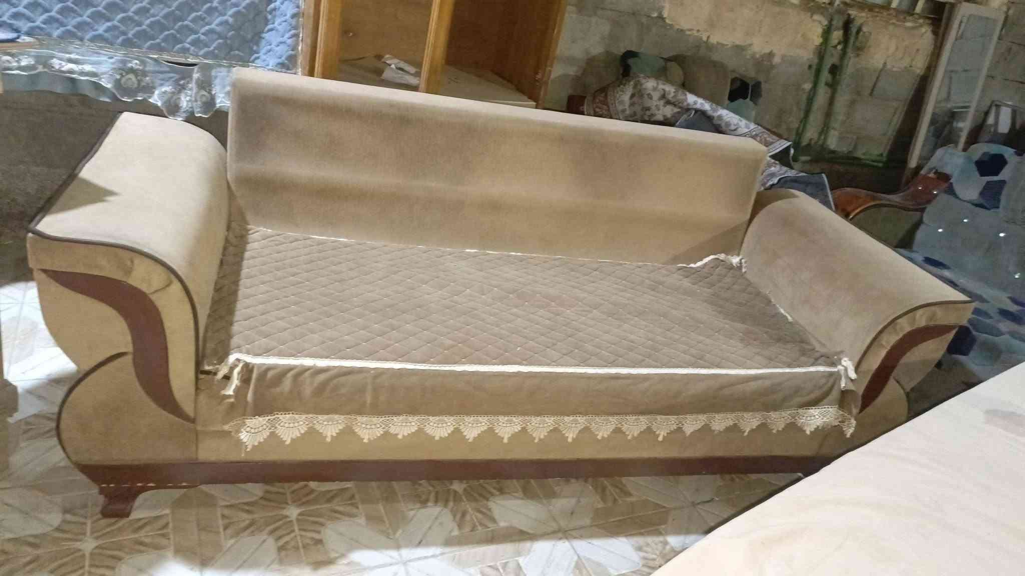 غراض للبيع مكان الرفاعي حي كرامه بسعر مناسب ‏‪***********‬‏
