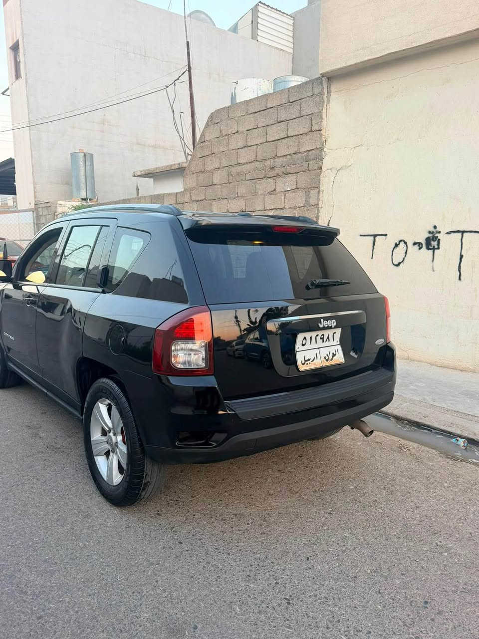 جێب کۆمپاس ٢٠١٦
نمونە لە جوانی 
دوو پارچەی بویاخە چاملغ و بۆنیت
کوشن هیتەر و جلدە
مەکینە ٢٠ ی تاک ئەکسل
فحص و هەزەی بەسەرچوە
گێر و مەکینە بەشەرت
ژمارەی خاوەنی ***********
تێبینی سەیارەکە هی من نیە تەلەفۆن لۆ ساحێبی بکە 
نرخی نوسراوە سحری مناسبە محامەلەیەکی برایەنەی تێدایە 
سەیارەکە لە. هەولێرە أربيل, العراق
