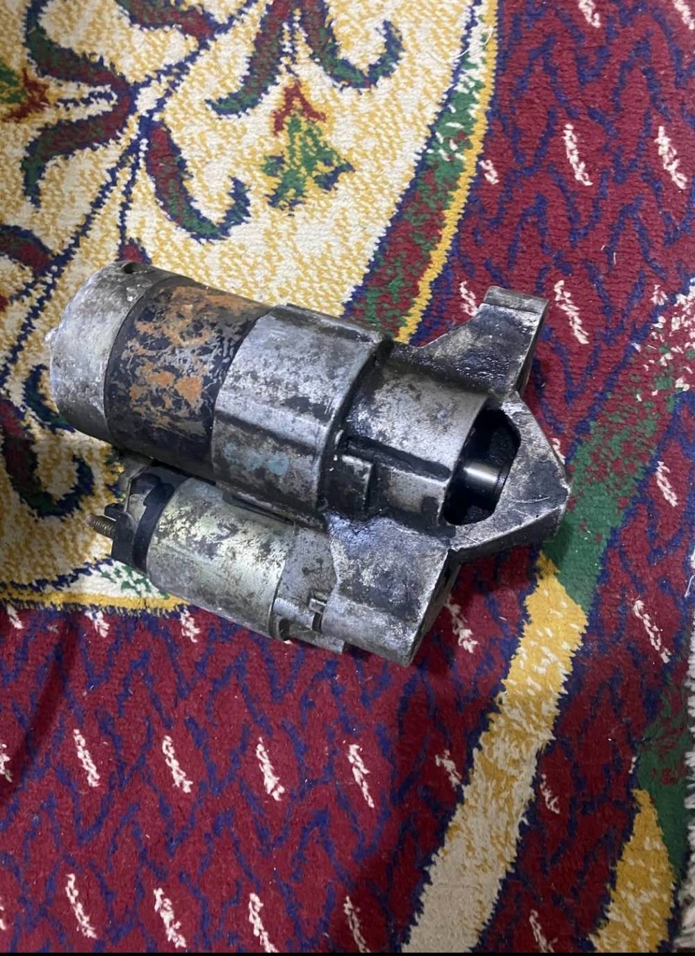 غراض كلمن وسعرهه مكتوب على الصوره السعر وعندي سلف مال بيجو ٢٠٦ موديل ٢٠٠٨ السعر ٢٥ الف مكاني بغداد حسينية الراشديه (***********) بي واتساب
