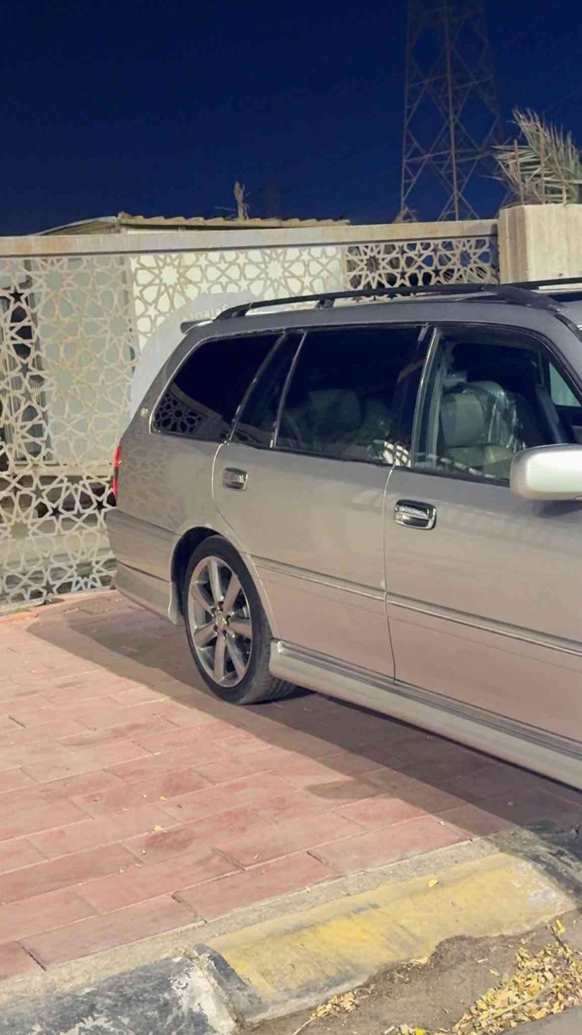 ملكه لبيع سياره فول اربع دكم D4الكبير رقم بغداد سياره قرار48كامله فقط واكفه عل رقام مكمرك وكامله كفاله من كص حداديه كهربائيات كلشي مابيه سياره مال جناي100وبيه مجال عنواني كوفه***********
