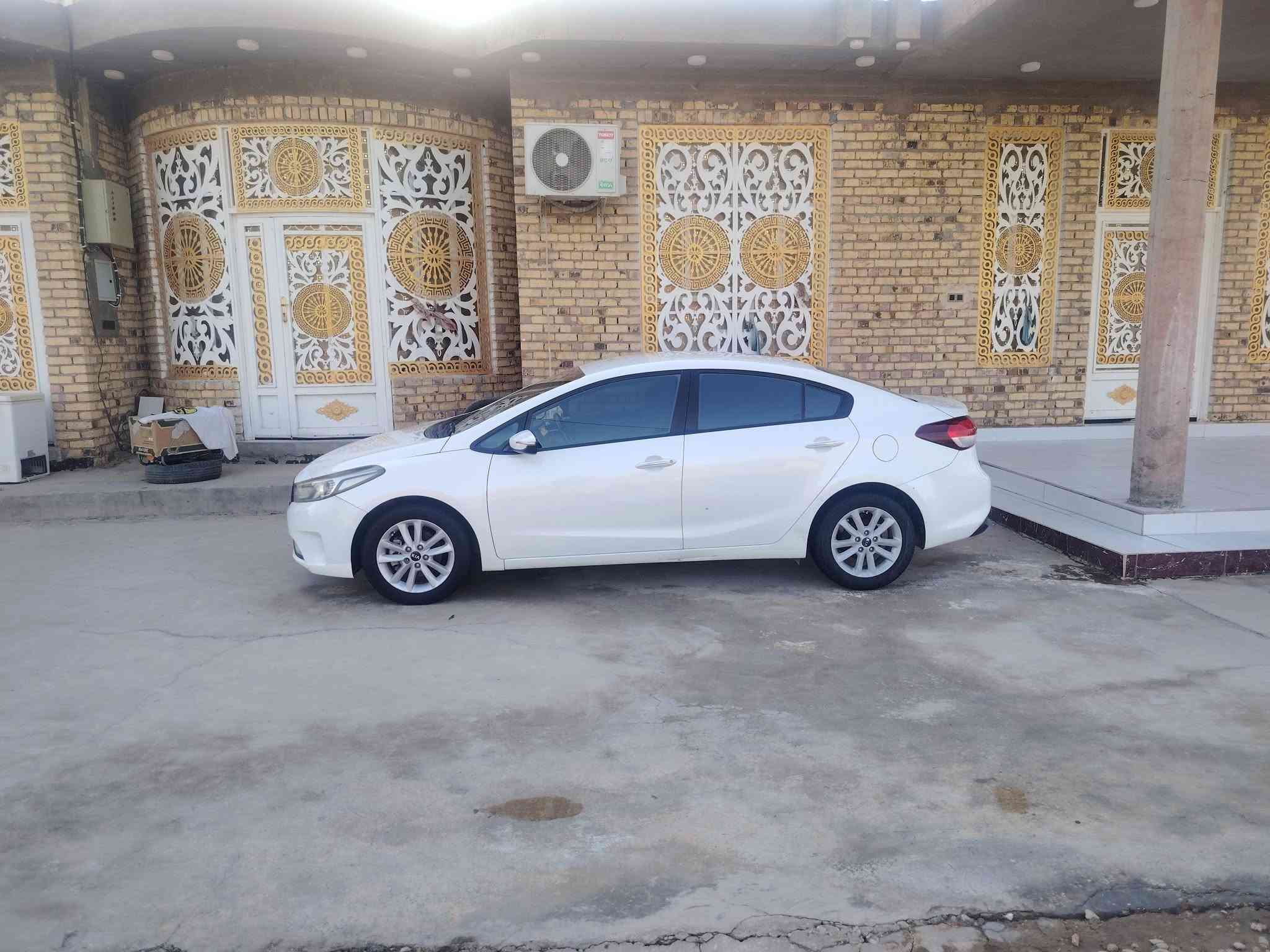 السلام عليكم
كيا سيراتو خليجي مديل ١٧
مكينه ١٦٠٠ دوش
ماشيه ١١٢ الف
مكينه وكير وحداديه وتبريد ثلج
ويل كب اشاير بل المري الد نهاري ثلجي حساس خلفي شاشه وكامره
رقم الجديد بغداد بسمي سنويه ٢٠٣١
مكان سياره دوانيه الحمزه الشرقي 
***********
