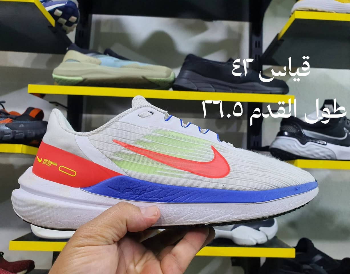 تخفيضات تخفيضات الف فقط اوربي أصلي
يوجد توصيل 
التواصل عالخاص أو على الرقم ***********

نص مكتوب في الصور:
- قياس ٤٣
- طول القدم ٢٧
- قياس ٤٣ طول القدم ٢٧.٥
- قياس ٤٣ طول القدم ٢٦.٥
- قياس ٤٠ طول القدم ٢٥.٥
- قياس ٤٥
- طول القدم ٢٩
