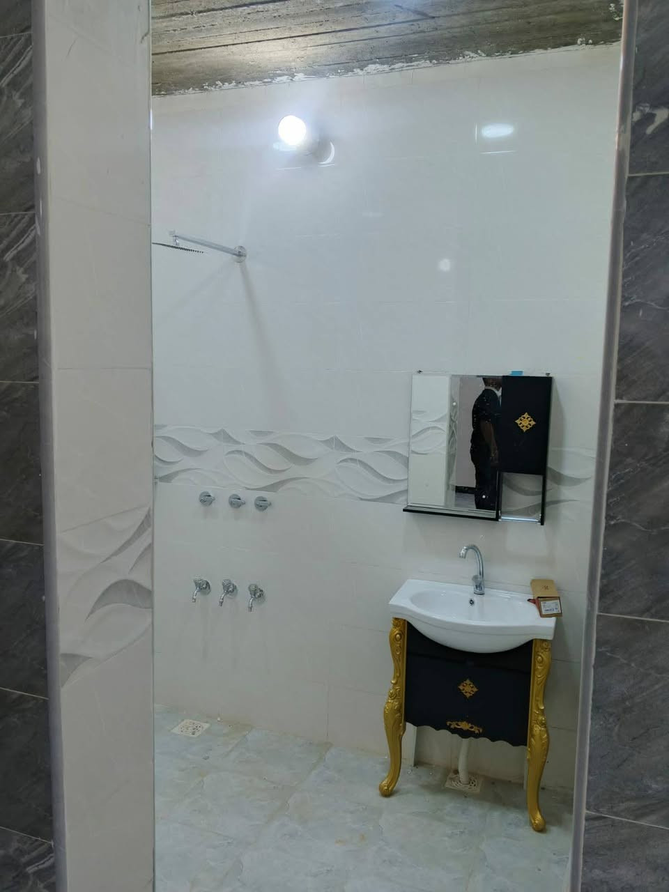 بابل الطهمازية • ١٥٥م • ٣ غرف
