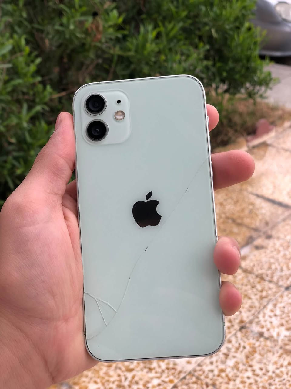 ايفون ١٢ • ٦٤ • بطارية ١٠٠