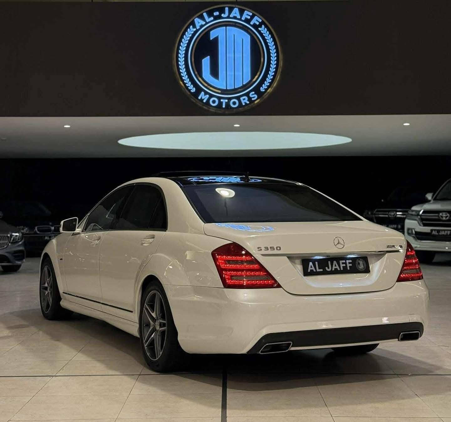 ‏‎ للبيع فقط Mercedes Benz *********** S350 AMG 
‏‎‏ Mercedes Benz S350 AMG
‏‎اخوان السيارة استلام شركة مارسيدس يعني و كاله خليجي صفر شركه باجگر ضمان دولي  سوجين 
........................................
‏‎مكفوله مابي اي نقص كفالة عامه من دعاميه لي دعاميه گير محرك كلش بشرط من الشدوخ من الحادث والصبغ
الرصعات داخل قرميطي السياره بحالة الوكاله
‏‎

سيارة فول مواصفات 

‏‎موديل 2012 صفر شركة اربيل
‏‎ماشيه 150الف كيلومتر حقيقي
‏‎سيارة بلادي AMG
‏‎کشنات جلد
‏‎كشنات خلفي امامي كهرباء  وتدفئه وتبريد
‏‎كشنات مساج
‏‎كشنات ٤ ميموري
‏‎بانوراما
‏‎ثلاجه بلادي
‏‎ناظور ليلى
‏‎ويل AMG بلادي 
‏6 سيدي جنجر
‏‎ديفيدي خلفي وشاشات عرض 2
‏‎ريموت كونترول داخلي
‏‎لايتات زينون اوتو
‏‎نظام اناره عالي ناصي ولاياتات تصعد وتنزل ويمين ويسار حسب اتجاه السياره وحركتها اوتوماتيك
‏‎حساس مطر اوتو
‏‎تحكم ستيرن
‏‎صندوق شفط
‏5 بردات كهرباء
‏‎تبريد قطعتين ويه التكم
‏‎ميز طعام 2
‏‎مرايات تعتيم اوتو
‏‎دبلات تعلى وتنصى تحكم داخلي ب 3 انظمه عالي ومتوسط وسبورت
3 انظمه سياقه سبورت وعادي وكستم
‏‎نظام دخول وخروج السايق من المقعد الامام
‏‎مري شفط
‏‎تجوات كهرباء
12 سماعه هارمان كارديون
14يرباك
‏‎حساس امامي خلفي
‏‎كاميره خلفيه
‏‎باب شفط 
‏5 أبواب وجنطه بصمه
‏‎تشغيل بصمه
‏‎شاشه تسجيل دواره
‏‎تحكم بالبانوراما والأبواب والبردات من خارج السياره
‏‎السياره s class بلادي خليجي
‏‎اناره 3 الوان
‏‎ناظور ليلي رادار امامي
‏‎باقي  المواصفات معروفة 
‏‎‏‎رقم سليمانيه  رقم و سنويه جديد بي اسمي
‏‎‏‎شرط تحويل نفس اليوم
‏‎‏‎مكان السياره اربيل 
سعر السياره 260 ورقه وبيها مجال الشراي 
رقم صاحب سيارة : ***********
