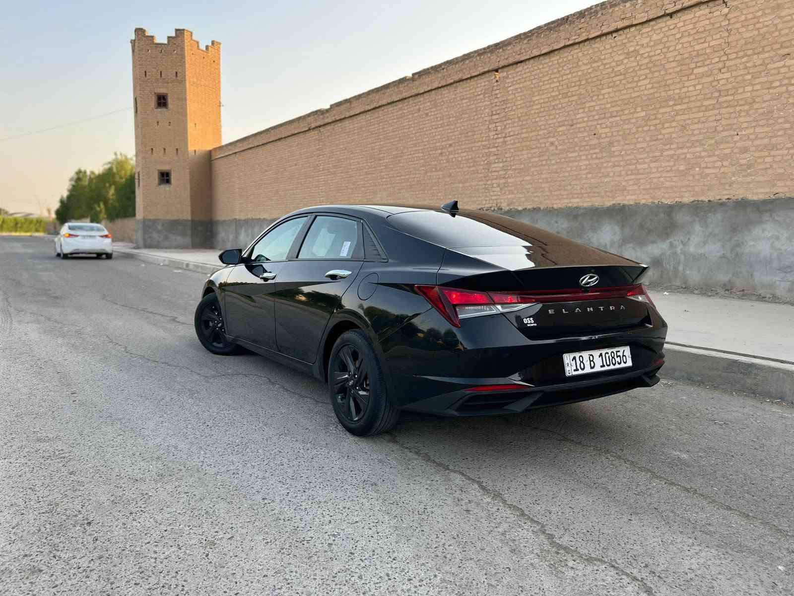 اسود ملكي • ٨٣ ألف كم • ٣ قطع صبغ