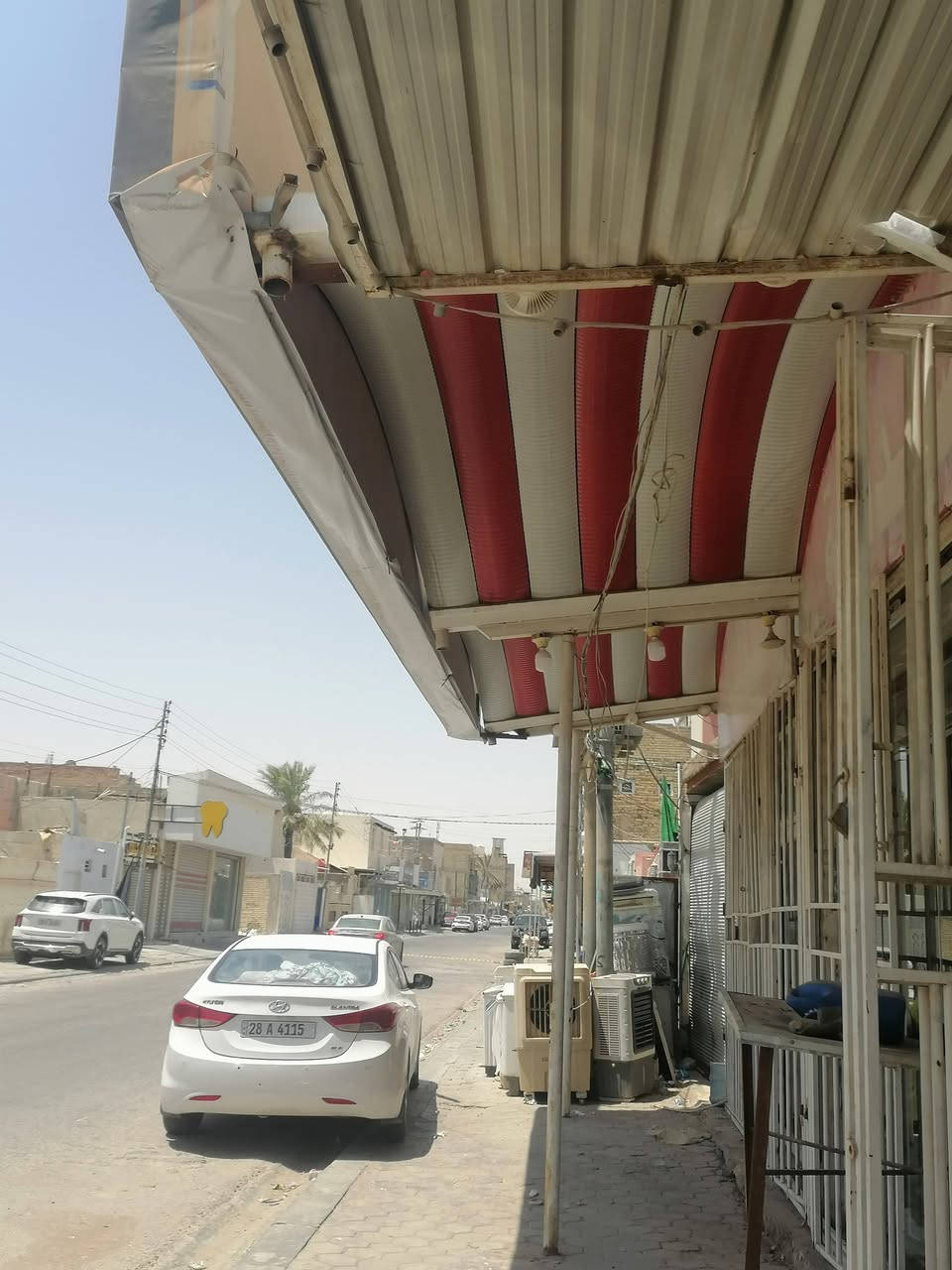 سلام عليكم
باب عرضه 8 امتار
عماريه كيسبان  
مروحه سقفيه عدد 2 

(***********)
