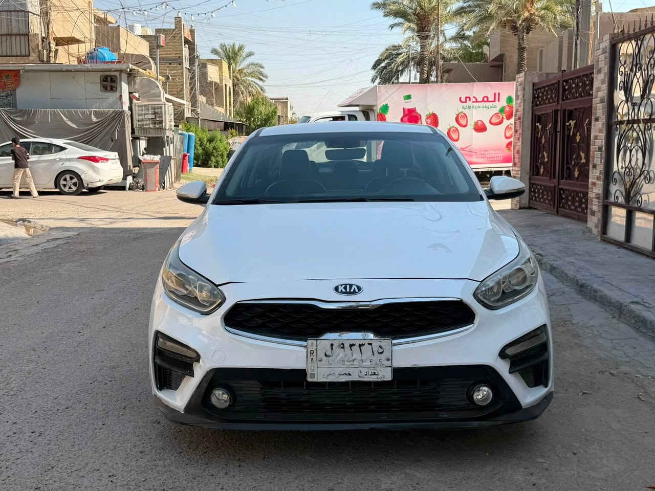 كيا سيراتو خليجي رقم بغداد بصمه تحكمات فوول اشاير بالمري مري شفط   نظام تقليل صرف وقود السياره بيها مكانات صبغ بدون دواخل بدون لغود بدون شواصي بدون ايرباك بدون حادث كير مكينه صدر جاهز السعر 100  للاتصال ***********
