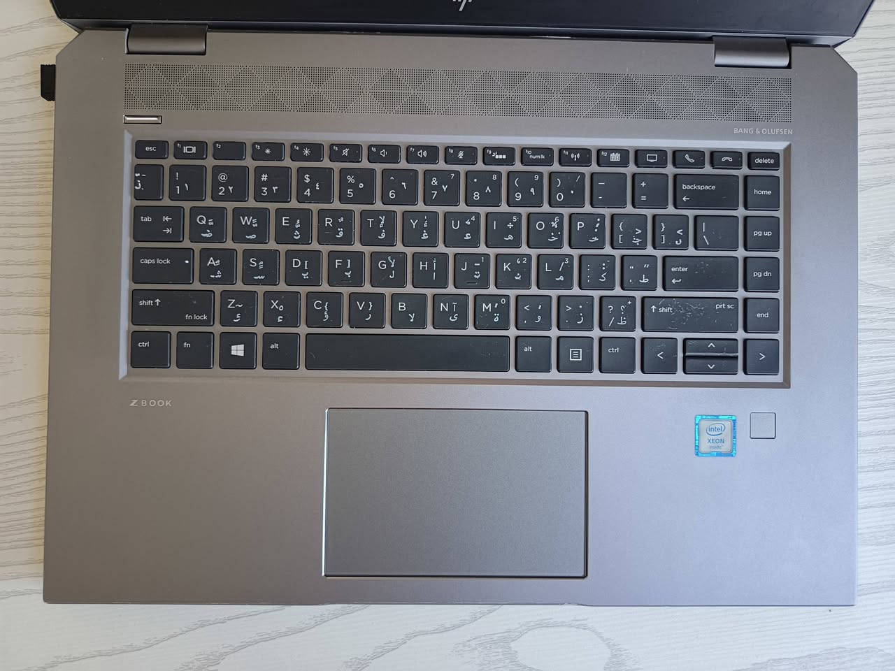 HP ZPOOK G5 student
Intel(R) Xeon(R) E-2176M CPU @ 2.70GHz (2.71 GHz
Ram 16 GB DDR4  Speed: 2667 MT/s
Storage  256 GB SSD 
Graphics Card

Installed   NVIDIA Quadro P1000   4 GB 
Windos 11 pro 
عنوان واسط كوت 
سعر ٥٥٠ الف 
***********

