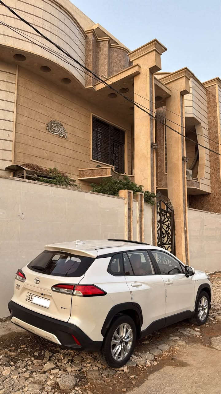 كورلا كروز هايبرد • ٢٠٢٤ • ماشيه ٣٤٠٠٠