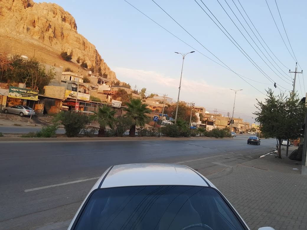 سەرەتابەناوی خوا ئەم ئۆپترا بۆفرۆشتن پارچەیەکو نیوەی بۆنیدەکەی بۆیاخە مۆدیلـ2012کۆدی بۆکراوە ساقەتۆماتیکە  عەیبوعارینییە 
شوێن .ــ.سەی سادق 
سیعر.ــ.39گەڵاو ماعمەلە 
***********
*********** السليمانية, العراق
