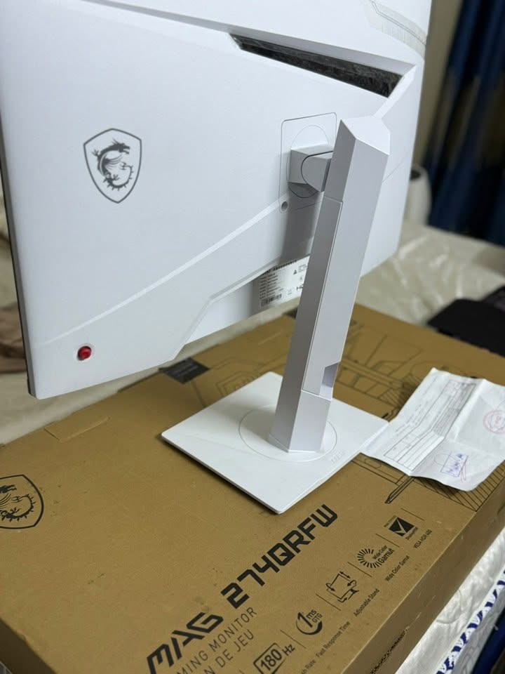 سلام عليكم للبيع شاشه LED MSI 27 MAG 274QRFW 2K RAPID IPS 180Hz 1Ms HDR400 WHITE اخت جديدة 
سعرهه 250الف.

ماوس ROG SPATHA WIRELESS/WIRED GAMING MOUSEمستخدم نظيف 100الف وبي 

***********
