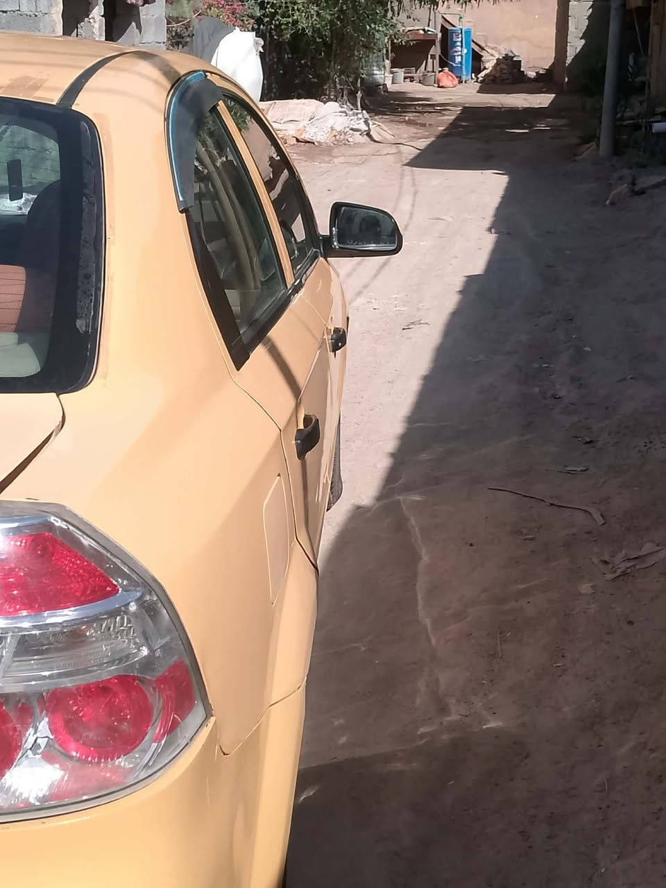 سلام عليكم  سيارة افيو مديل ٢٠١١   خليجي لبيع مكان كربلاء  سعر ٥٠ ورقه  *********** تصل عله رقم
