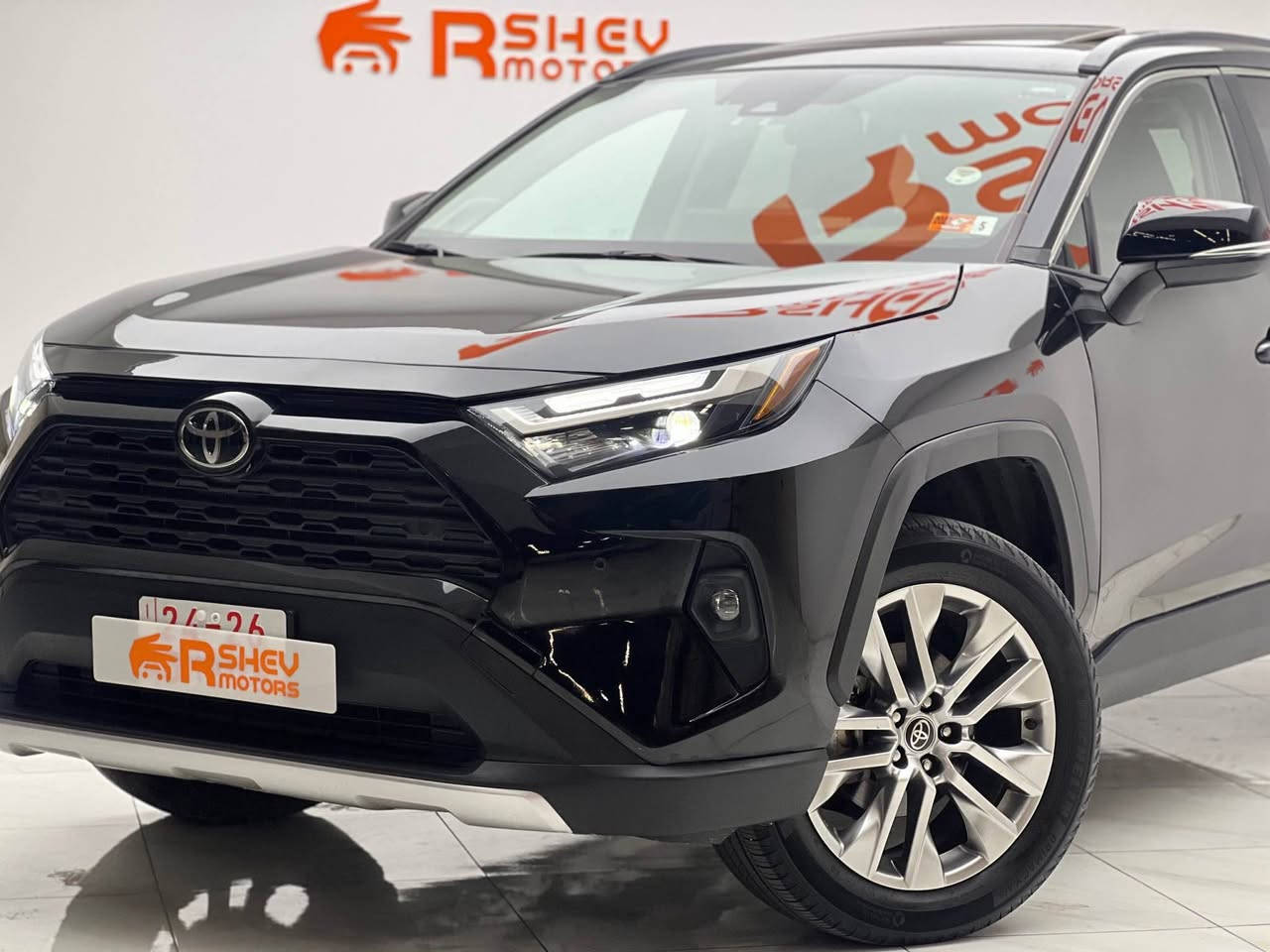 رافور • ٢٠٢٥ • فول XLE AWD