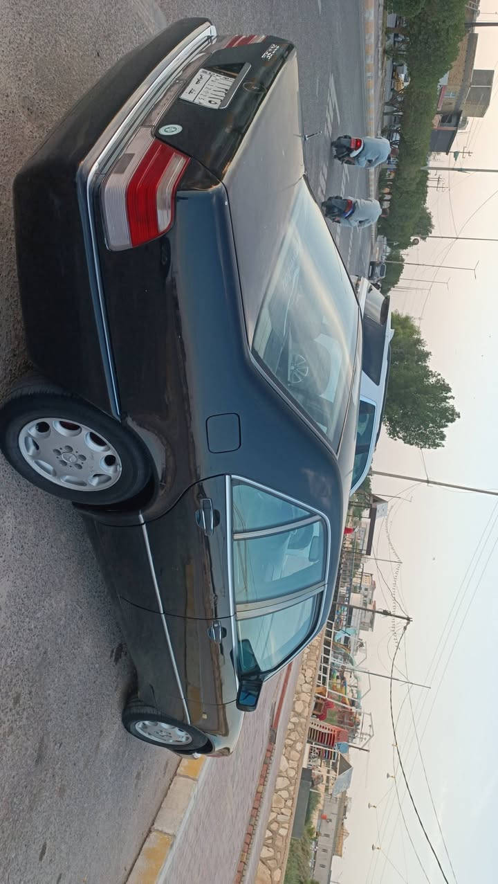 سلام عليكم شباب مرسيدس شبح موديل 93 كير محرك تابوت ابلاد جدد رقم بغداد مشروع وطني الماني سنوية نافذة قبل سنة راعيه موجود في ميسان ومكان السيارة ميسان فول مواصفات سلايد سنتر لوك كهرباء اريل كهرباء مري شفط غرفة جديدة بمعنى الكلمه شرط كهربائياته كلها شغالة السيارة حلوة وجديدة شرط نواقصه كمبريسر عاطل وحداية نص عمر باتري وسلف قبل اسبوع شديتهن جدد مضومة بانزين وفلتر وبلكات هسة بدلتهن شرط بيه شلعة اشك الكاع اخوان السعر من الاخير 47 قفل قفل للاستفسار الاتصال على الرقم ***********
