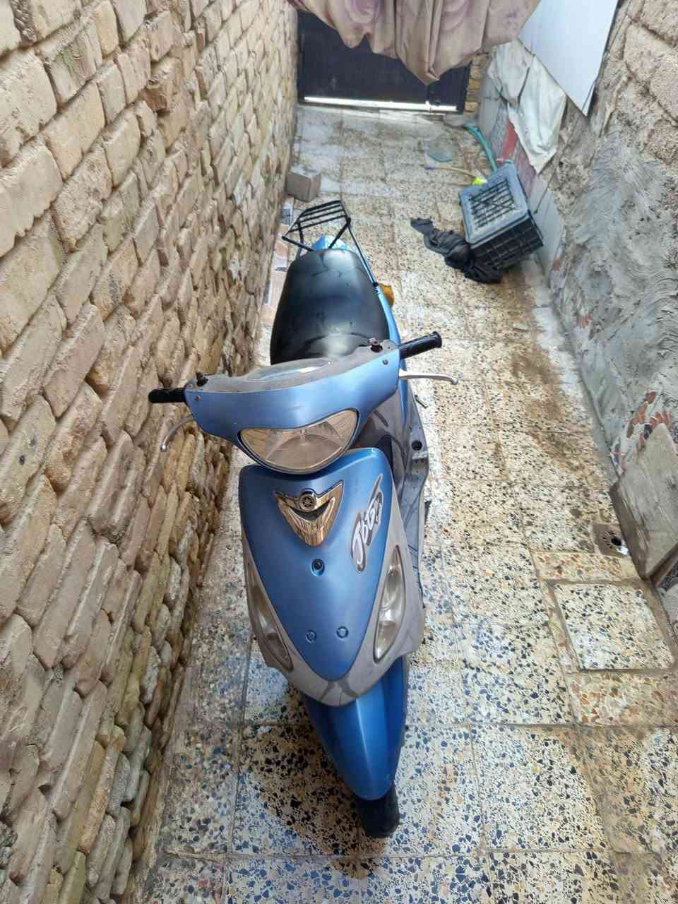 السلام عليكم ورحمه الله وبركاته عندي دراجه ماكس منغولي البيع  بيه ناقص بس خفيف لايتات تشتغل  سلف يشتغل بس عوزه باتري سعره (550) بيها مجال  الناصريه حي اريدو رقم الهاتف ***********
