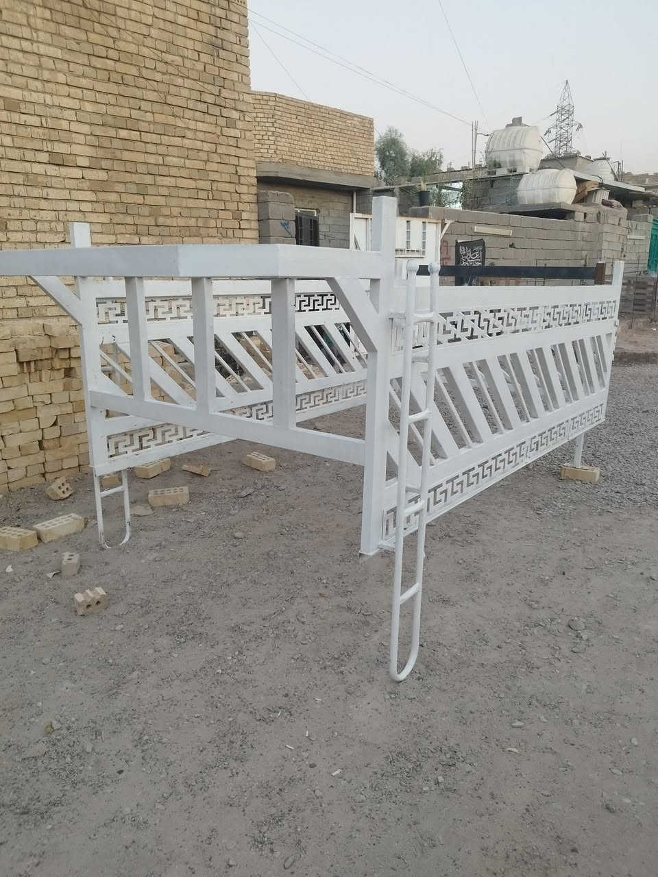 السلام عليكم محجر مال كيا دمعه المحجر تفصال الحديد مالته 3 ملين بوكاني بغداد حي البتول رقم الهاتف ***********
