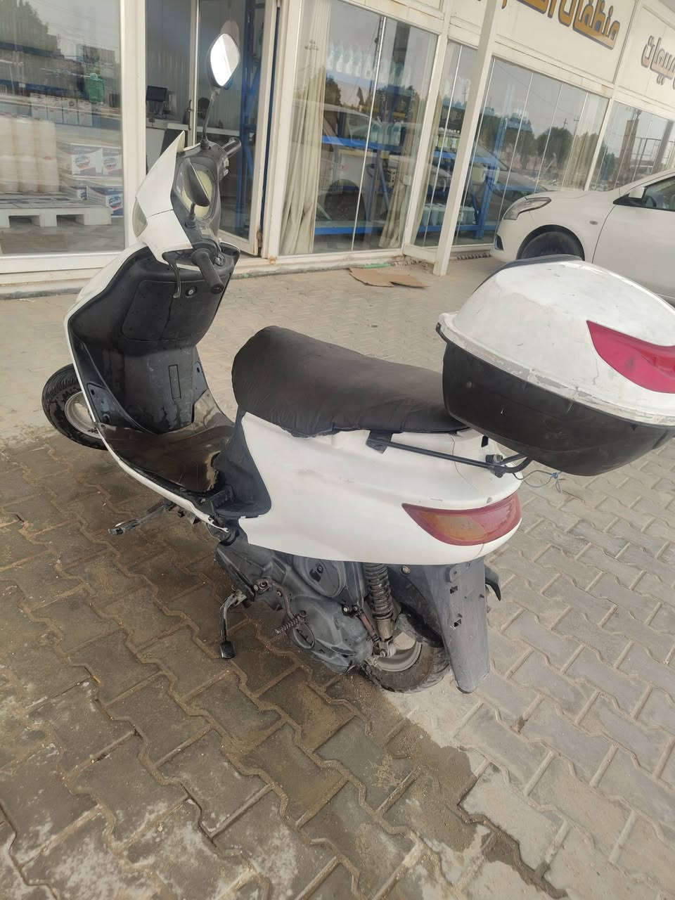 دراجه نوع فراشة للبيع نضيفه مكان نجف حي المكرمه بفرع صيدليه البلد الامين السعر 400وبيهه مجال الاتصال عل الأرقام ***********..***********...
