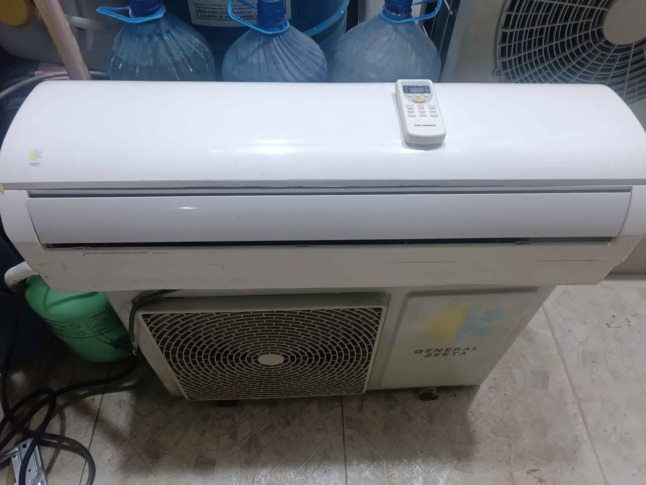 سبلت نوع جنرال  حجم طن ونص نضافه 1/1غاز شركه مقفل شرط تشغيل السعر 250ومجال للتصال *********** واتساب ماسنجر دهوك, العراق
