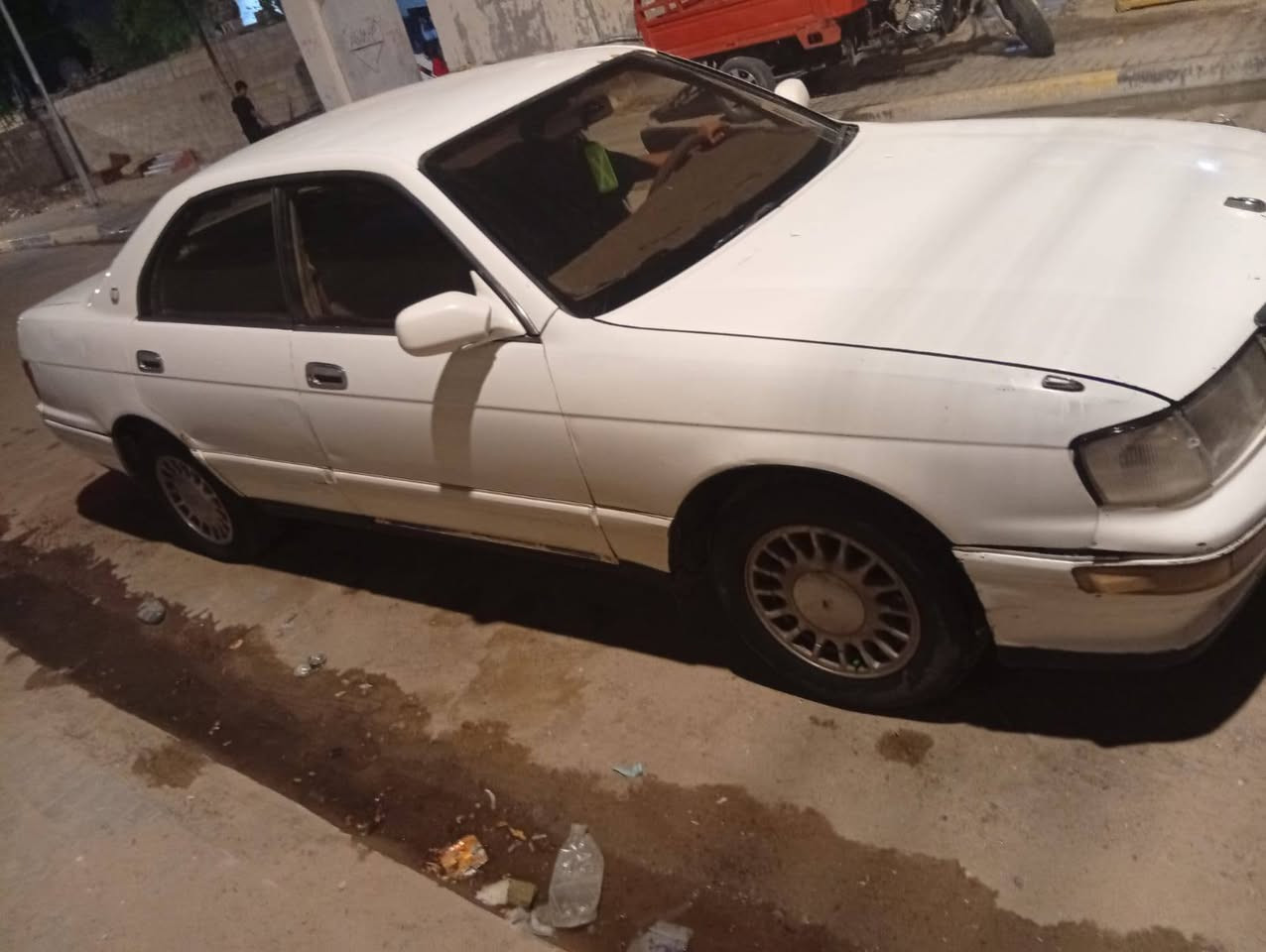 سياره بطه كير ومكينه جدد مكفوله من الكصه بس ما مكفوله من النقل سياره تخم تاير بديها جديد راعيها موجود كبل تحويل السعر 28 بيها مكان قليل حك الچيه سياره جاهزه حداده مكاني البصره القبله الرقم ***********
