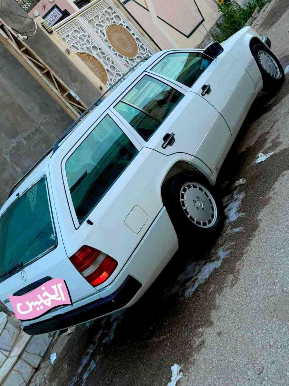 سلام عليكم مرسدس دب استيشن مديل 92 رقم بابل نكليزي بسمي تحويل ثاني يوم سياره مكينه بلاديه العنكبوت سياره بلاديه جاهزه مكان سياره بغداد تقاطع درويش سعر 50وبيهه مجال لطيبين ***********

نص مكتوب في الصور:
- الخميس