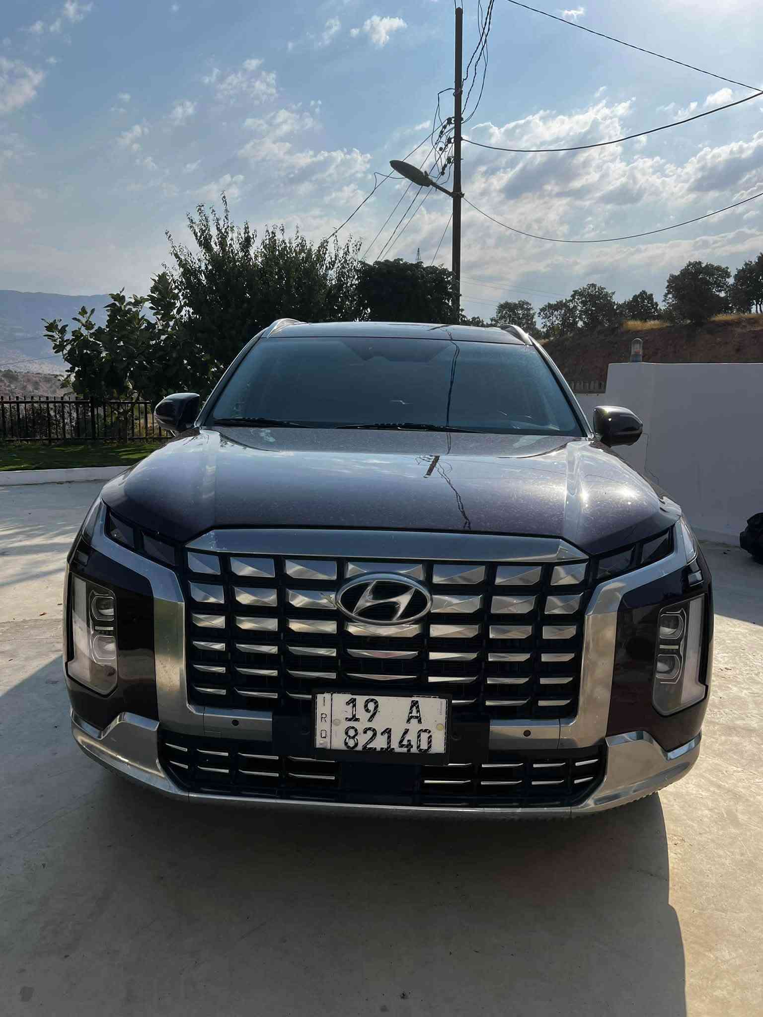 السلام عليكم
بلاسايد موديل 2023 
فقط البنيد مبدل ومصبوغ بدون ايرباك الحادث سطحي 
ماشية 80 كيلو 
السيارة جديدة مابيها اي نقص 
السيارة بأسمي 
مكان السيارة حله حي نادر 
***********
