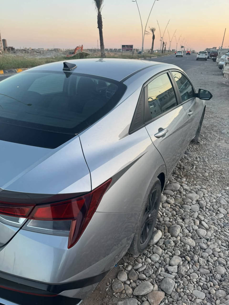 النترا 2022 وارد أمريكي
ماشيه 124 ميل 

الظرر بنيد الظربه خفيفه فقط ايرباك استيرن طاك 

الباقيه نضيفه 

كلش محرك و كير شرط 

محرك 4 سلندر 2000 

التوصل ع الرقم *********** 

الرقم اربيل
