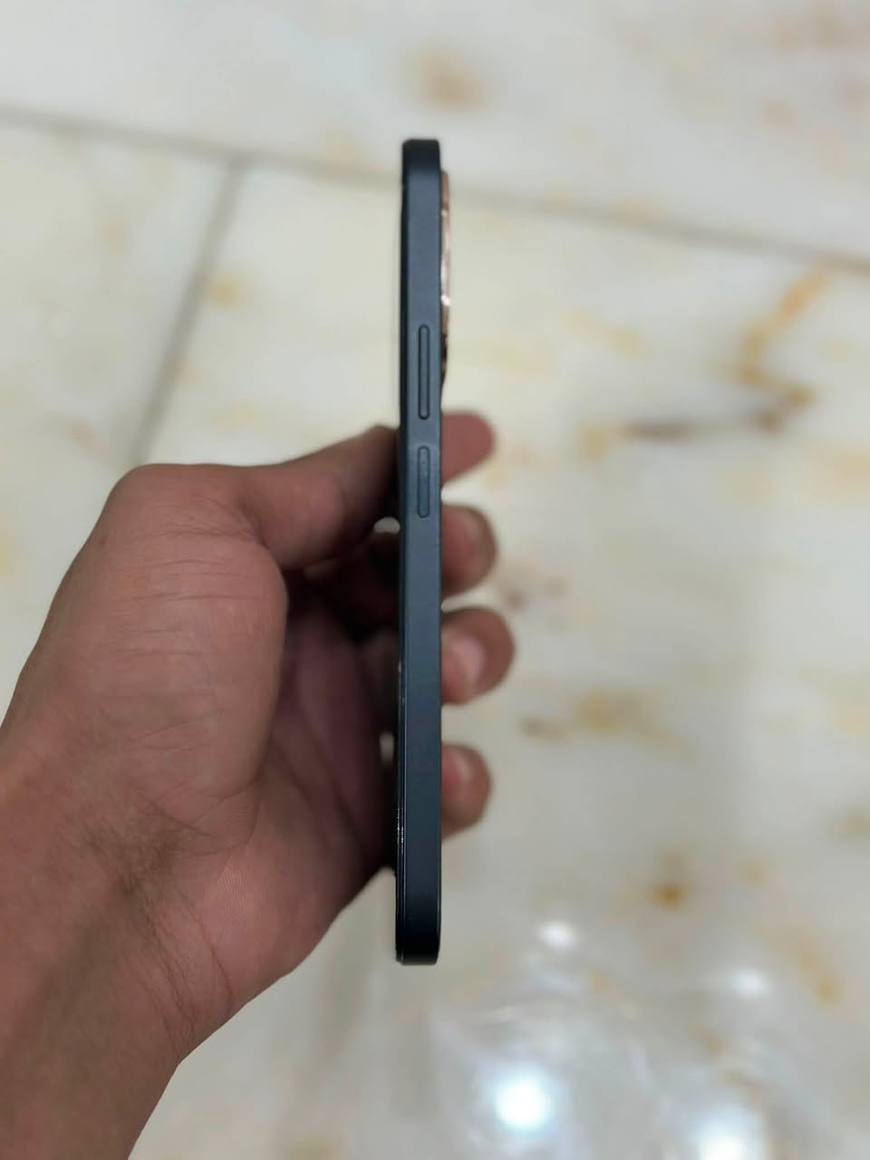 سلام عليكم جهاز هونر x6cجهاز نضيفه ذاكرته ٢٥٦صيلي شهر من أخذته وبه كرتونه مالته والوصل سعره ٢٠٠ربي مجال لطيبين رقمي ***********
