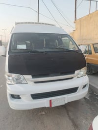 جنبي اج تو • ٢٠١٥ • مصبوغه ابيض