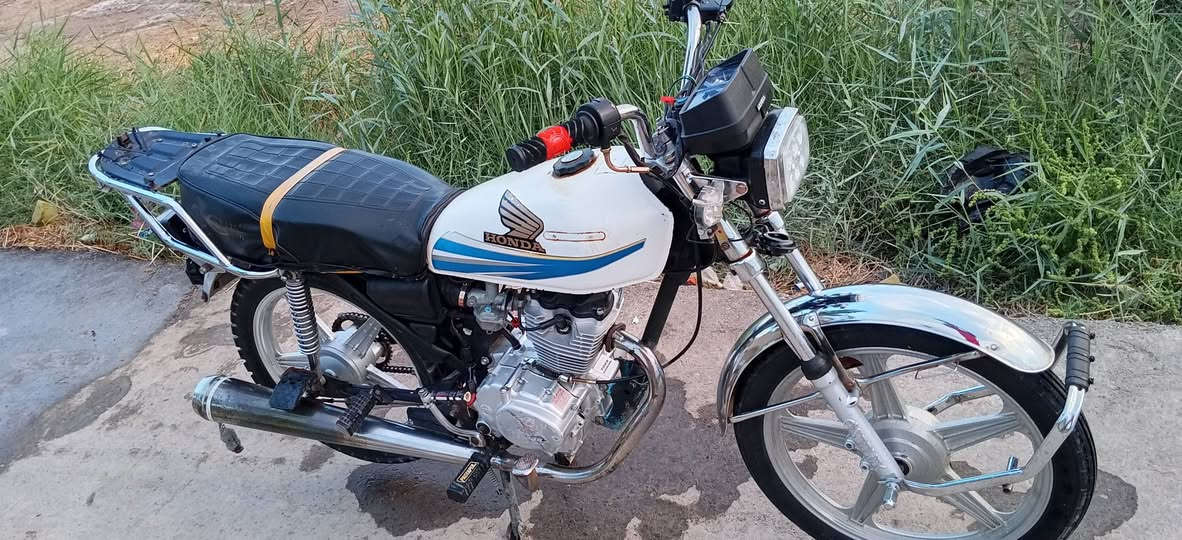 سلام عليكم
دراجه 21 اربع كير دراجه مكفوله كهربائيات كلهه شغاله السعر 350 وبيها مجال مكاني بغداد المعامل الرقم ***********
