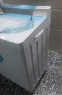 غساله نضيفه للبيع السعر150او بيهه مجال رقم07716207501