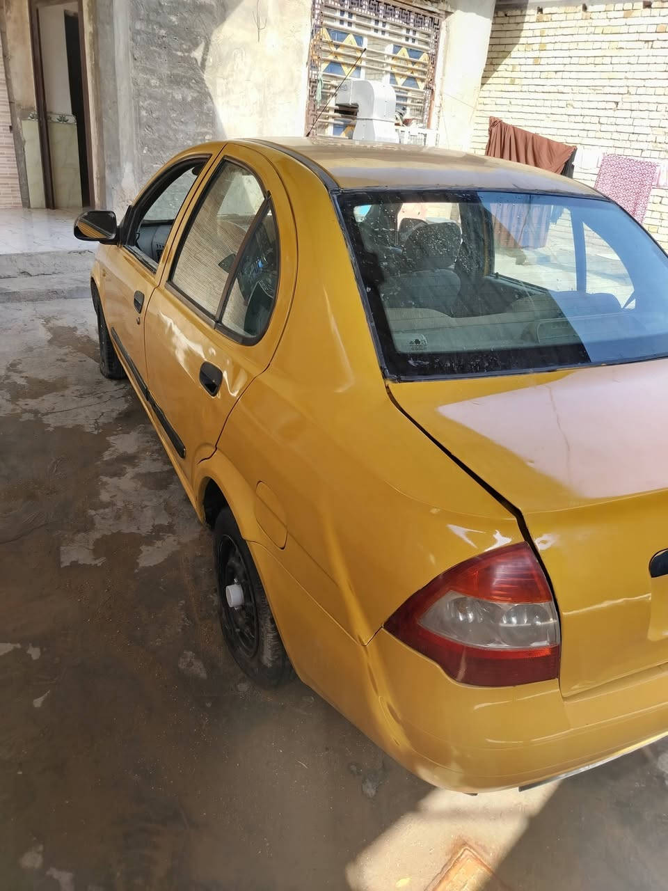 سياره طيبه للبيع مو بسمي اتعهد بالتحويل ثاني يوم مصفره هيئه وغرامات  السعر 30 مصبوغه حزام للجماليه اثر جراد تبريد تدفئه شغال مكفوله من الكص بدون حادث طخات بسيطه رقم بغداد نكليزي باقي بس على تبديل اللوحات  بيها تنقيص بسيط ***********
