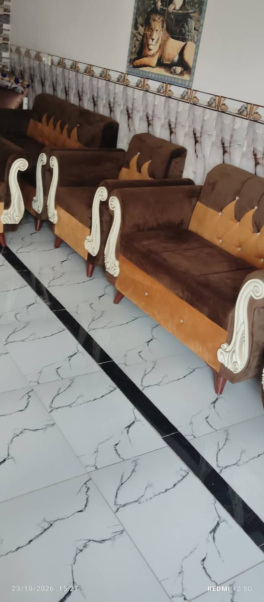 تخم • ٢ قطع • نضيف