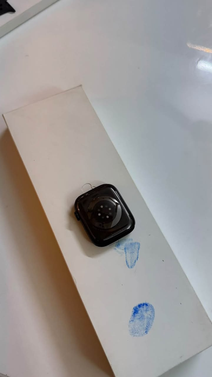 ساعة ابل واج سيريس 9
حجمها : 45mm
Apple Watch
نسبة البطارية :97 %
سبة النظافه : %95
السعر : 275الف وبيها مجال بسيط جدا
رقم الموبايل واتس :***********
المكان بغداد حي الجهاد شارع خدمي المطار
