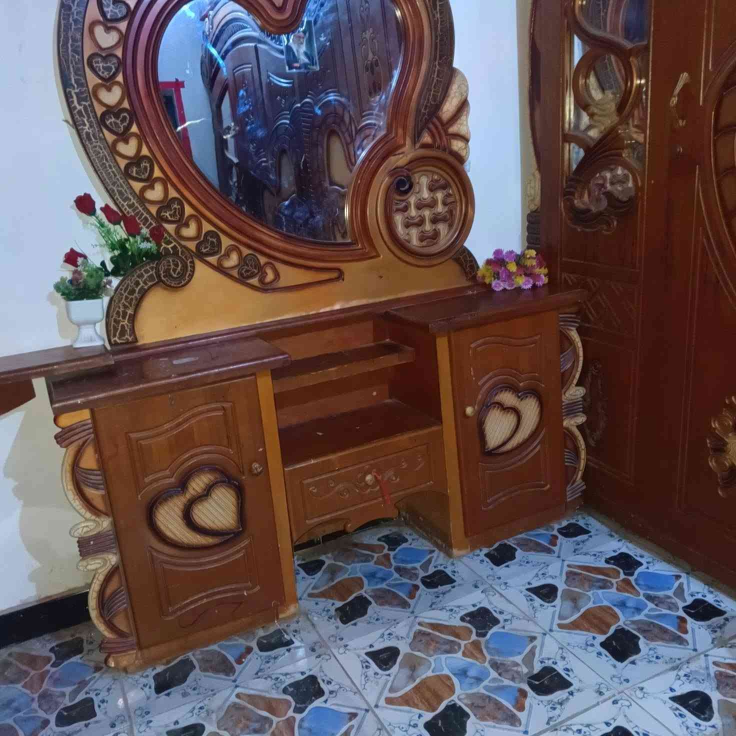 غرفه للبيع مستخدمه تصال ***********

