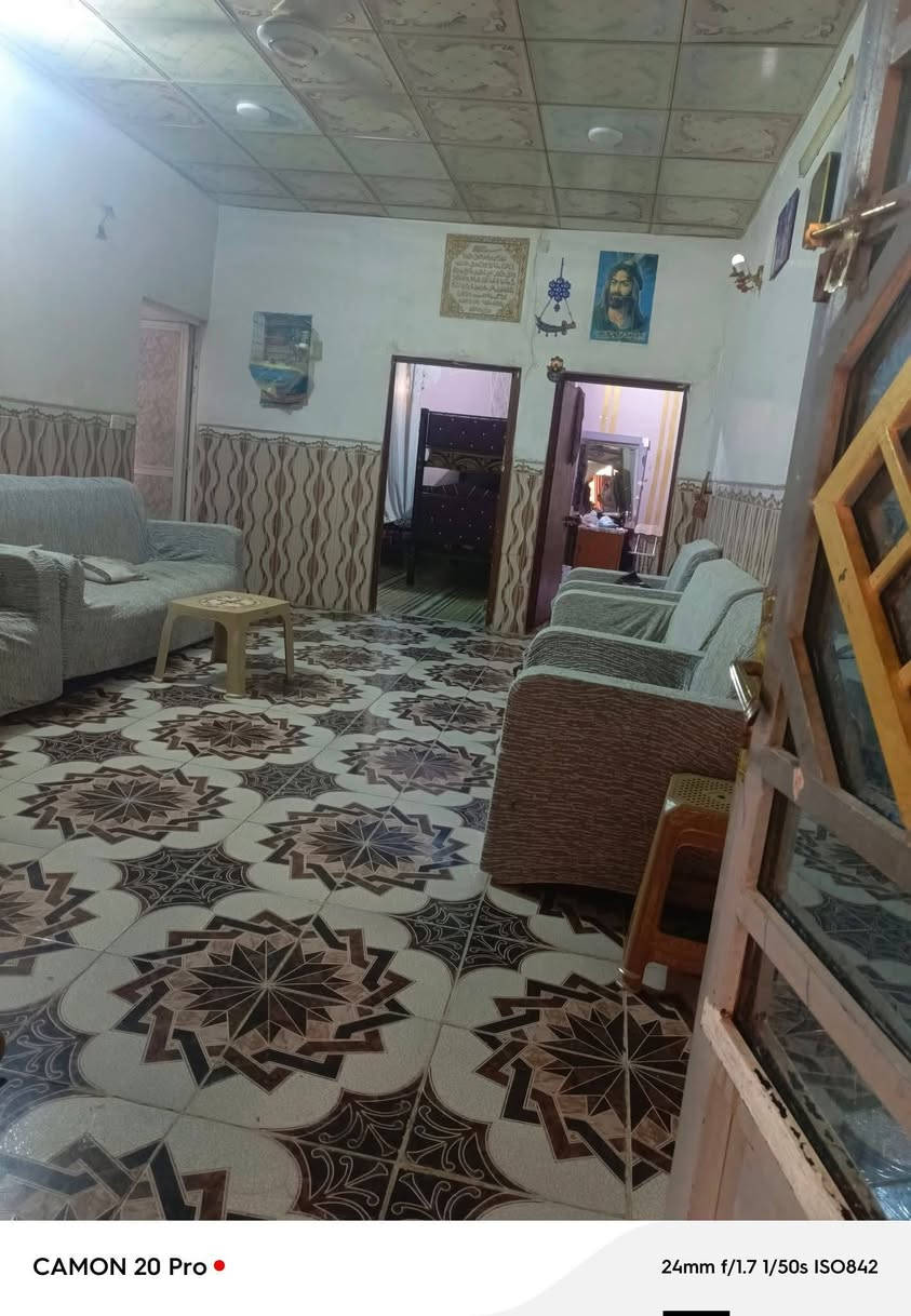 سلام عليكم بيت البيع ٣٠٠متر قرار محكمه البيت مكان كربلاء يم بصفه جامعه كربلاء مقبيل مدينة الزارين قرايب على الامام ربيع ساعة عنه لامام ٥كليوات سعر ٥٠ملاين مرواس عادي السفسار *********** البيت ينباع هو غراض جاهز يصلح حسينيه بلاش بلاش البيت منطقة حلوه كلش ٥٠٠٠دينار يوصلك يم الامام الحسين
