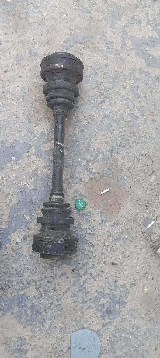 قمجي سايد بريك 500 ب20
مروحة فيشة زركة حاوية جبتة وماشديتة ب35

درايف شفت 700 تفصيخ نظيف  جدا ومشحم ب30
بور ستيرن محرك 35 سعرة 15
كلج مروحة سعرة 10
مكاني الحلة  بابل
***********
