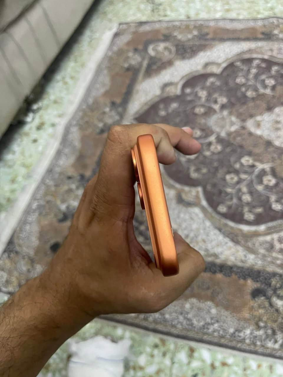 17 برو ماكس للبيع ذاكره 256 بطارية 95‎%‎ للبيع مستعجل على بيعته السعر 1750 عنوان بغداد 
***********
