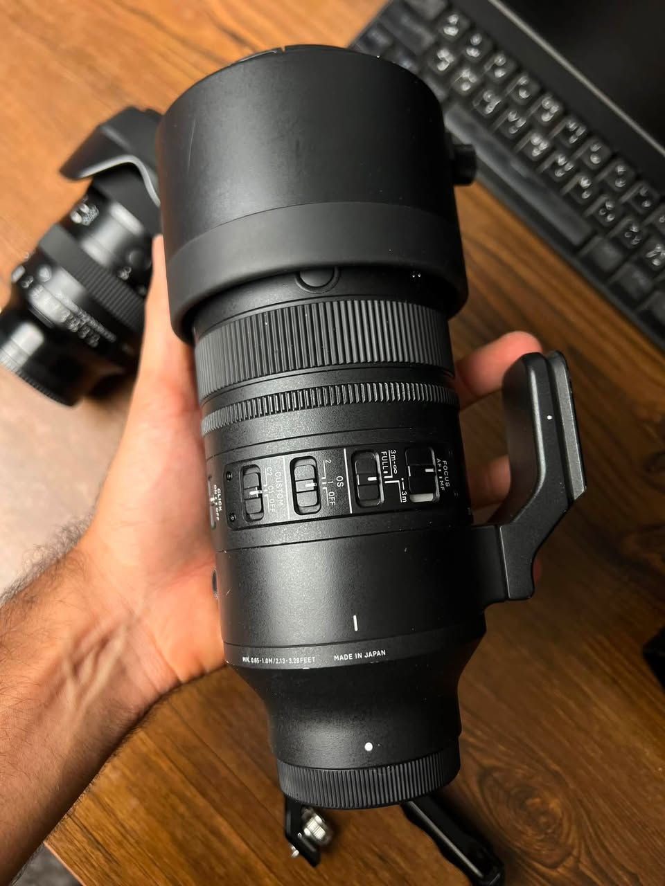 كامرة sony a7m4 شترها 39 الف نظافة 100% هية والكيج من smallrig والتوب هاندل كارتونتها وشاحنتها وكل كيبلاتها جديدة وعليها لزكة شاشة السعر 2,000,000

عدسة سكما 24-70 فتحة 2.8 الجيل الثاني نظافة فول كارتونتها وغراضها وجنطتها كاملة السعر 1,000,000

عدسة سكما 70-200 فتحة 2.8 نظافة 100%
كارتونتها وغراضها وجنطتها كاملة السعر 1,350,000

مكاني بغداد خاص ما موجود اتصال او واتساب ***********
