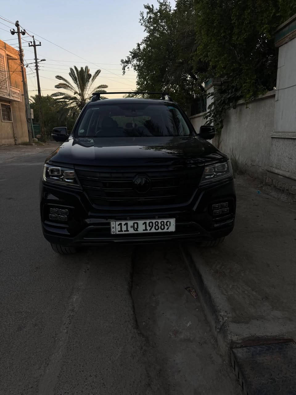 𝑀𝐺 𝑅𝑋8 𝐵𝑙𝑎𝑐𝑘 𝑒𝑑𝑖𝑡𝑖𝑜𝑛
2024
بمحرك  :  2.0  𝑇
بعداد مسافه  :  20.000 𝐾𝑀
مع ضمان 6 سنوات او 200.000 𝐾𝑀 
علما جميع صيانتها ضمن الوكاله
____________________________________________

المواصفات العامه  :  
دوسات كهربائيه لتسهيل صعود الاشخاص 

رادر امامي لتحديد المسار وتنبيه خروج من المسار

4 كامرات نظام 360 درجه + حساسات اماميه وخلفيه

صندوق كهربائي 
حساس لتشغيل واطفاء الانوار الخارجيه 
حساس مطر ولا
بانوراما 
كشنات جلد + تبريد كشنات + تدفئه كشنات +
ذاكره مقعد السائق
7 راكب 
وضعيات قياده
شاحن لاسلكي للهواتف Qi
𝐴𝑛𝑑𝑟𝑜𝑖𝑑 𝐴𝑢𝑡𝑜 + 𝐶𝑎𝑟𝑃𝑙𝑎𝑦  

                                                                    4WD

علما برينكات السقف ( بلاديه من الوكاله) 
____________________________________________
ملاحظه  :  هاي من اعلى فئات ال 𝑅𝑋8  

السعر  :  32.800 مليون 
وللستفسار  :  ***********
