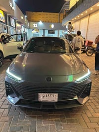 للبيع   شانجان يوني في   بيها قطعه صبغ بالجاملغ الخلفي مأشره بالصور  و...