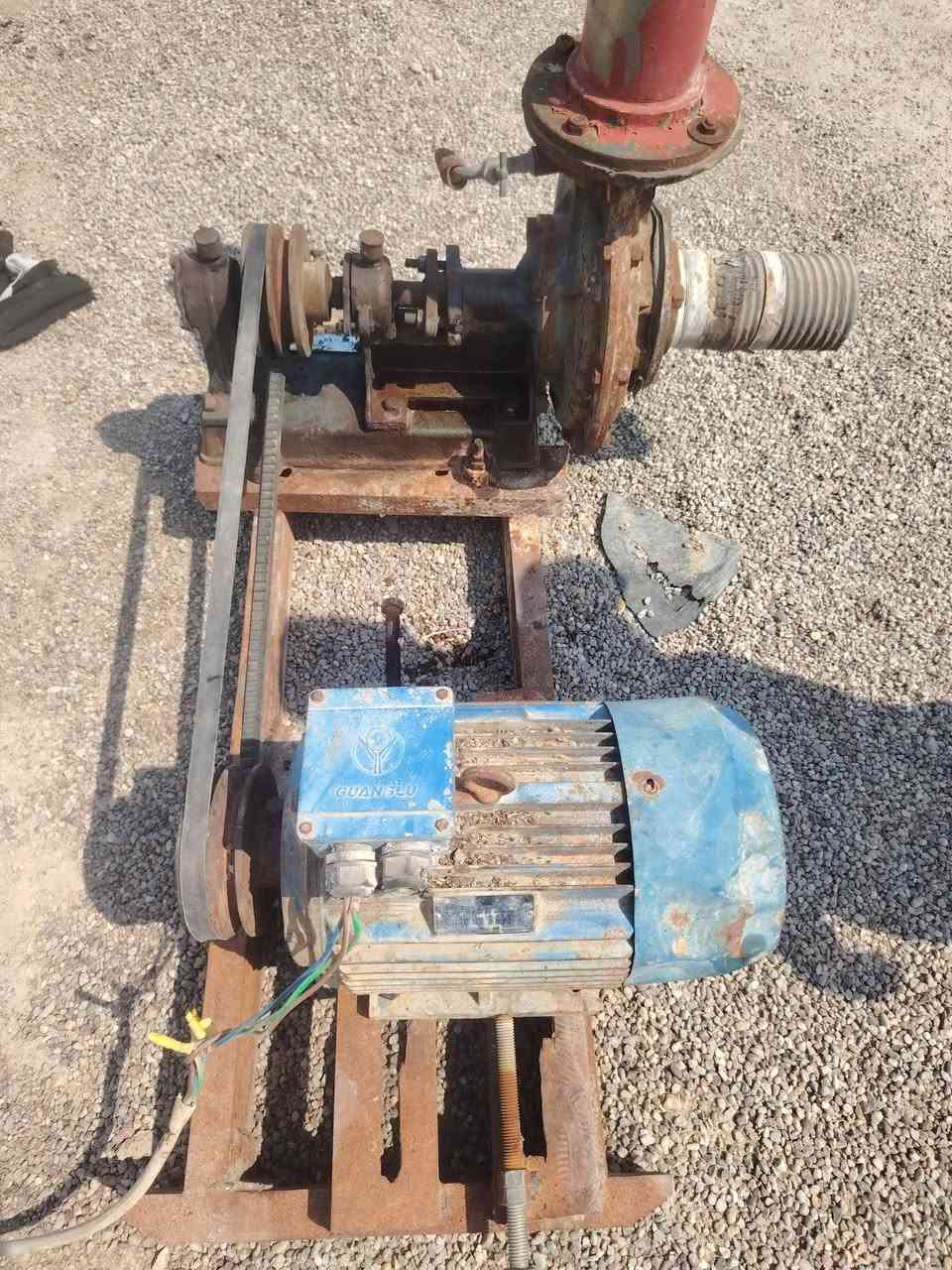 للبيع عدد 10/خنزيره ٤*٤ وموطور ١٠ حصان ٦ بس واحده موطوره ٧ونص حصان /٢ خنزيره ٥ *٤ وموطور ١٠ حصان
واكو ٥ عدد بس خنزيره وقاعده بدون موطور تصال *********** واتساب ***********
