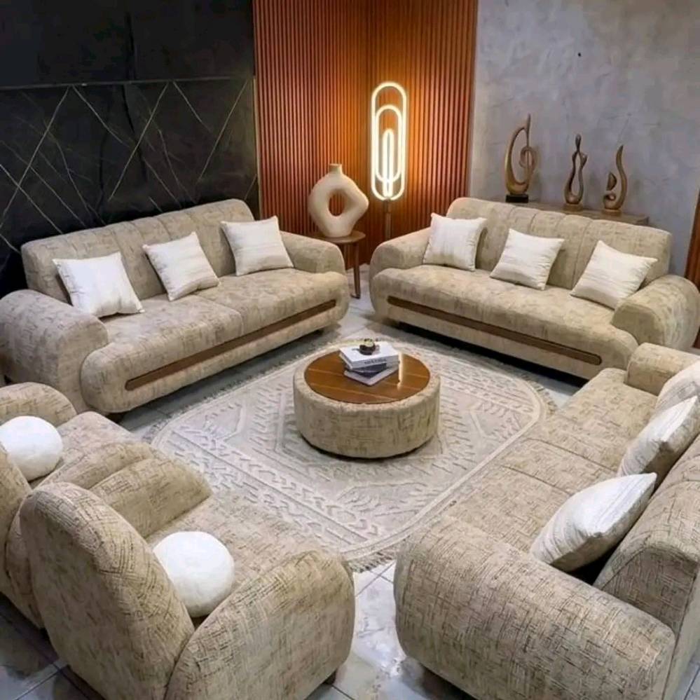 تخم 10 مقاعد 450 الف
مع هديه 6كوشات وطبله مربعه توصيل لكل العراق
بغداد بوب الشام