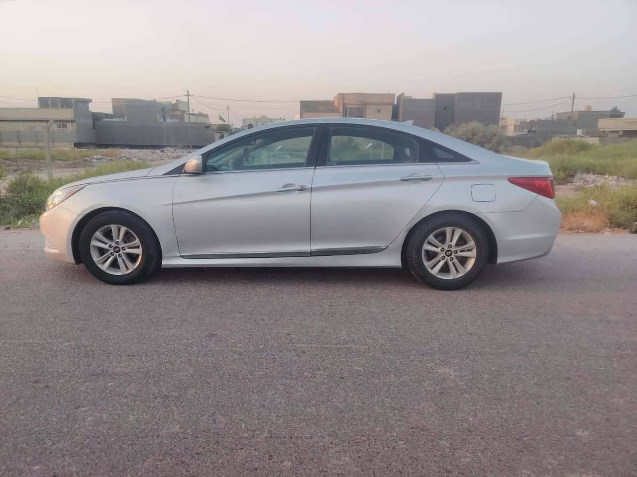 االسلام عليكم هونداي سوناتا موديل 2014 مكينه 2400 بيه صبغ اربع قطع فقط رش بدون دواخل مجهزه من كلشي مكينه وكير وحداديه وتبريد وتخم تأير رقم بابل  الماني السعر 88 بيه مجال العنوان بابل ناحيه الامام قرب جسر العباره ***********/***********

