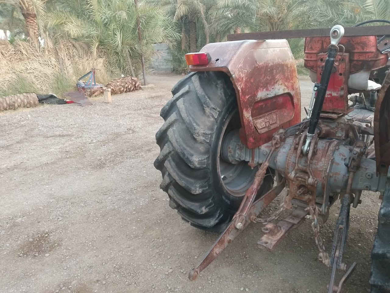 سلام عليكم للبيع فوركسن حجم 290 كير محرك أكسن كله نضيف عنوان بغداد الطارميه الرقم . *********** .. ***********
