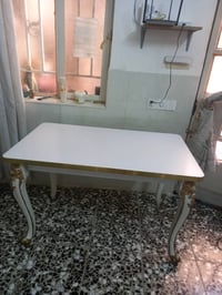 ميز وست كراسي جديد للإستفسار واتساب 07723040583 والسعر ١٥٥