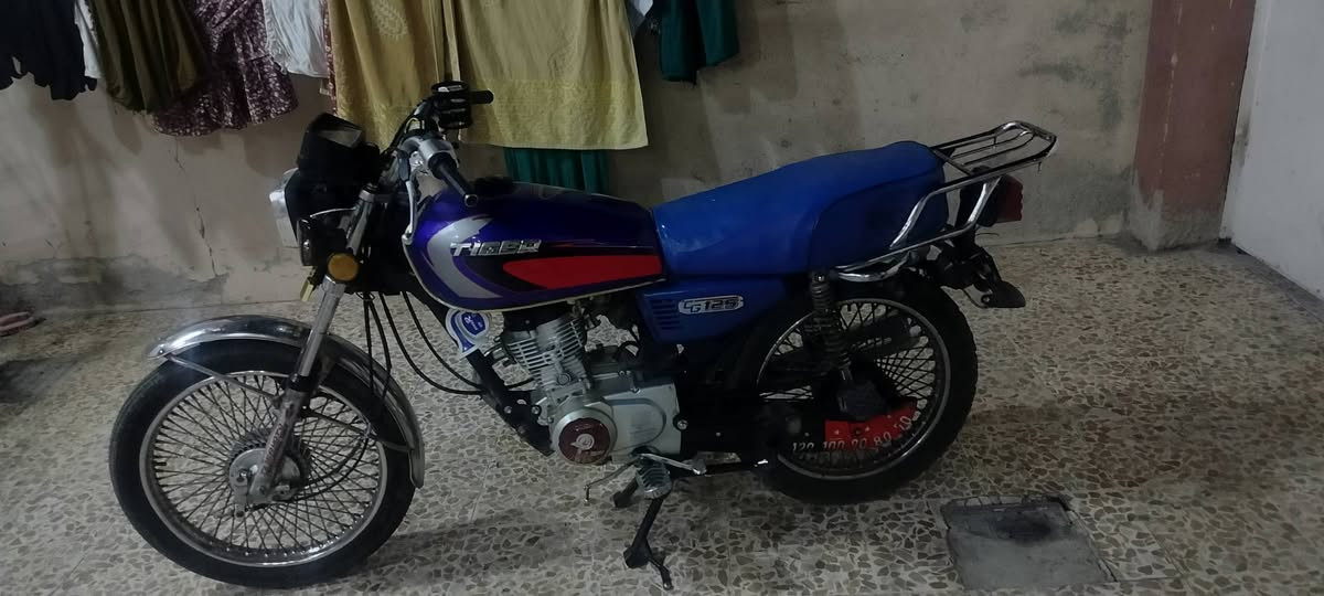 لبيع تايكر موديل 20 ما مفتوح تحريكه معدل نار عل 4 يعلك  مكينه خرسه لا نفخ ولا صرف واير منيه كلها شغالا السعر 500 مجال قليل   رقم الهاتف   ***********
